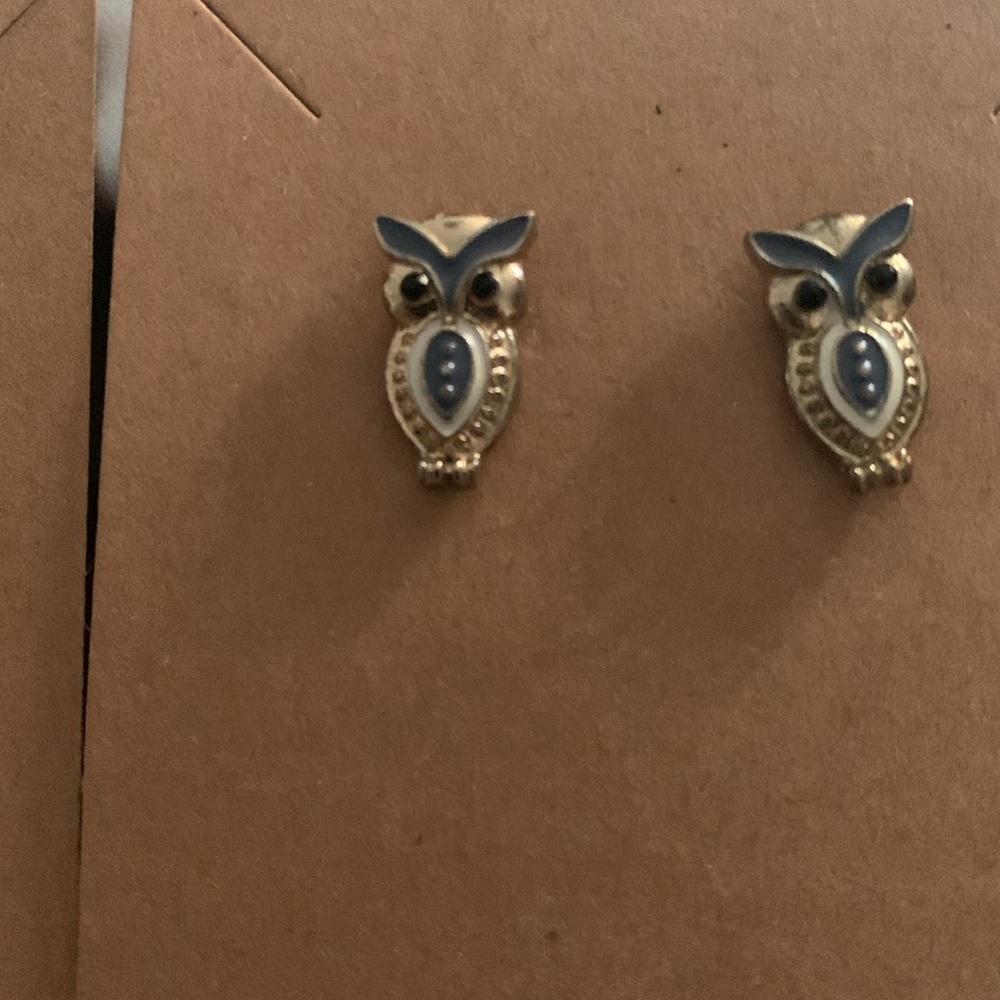Owl-Themed Pierced Earrings Set - Gold, Silver, and Black - Picture 4 of 4